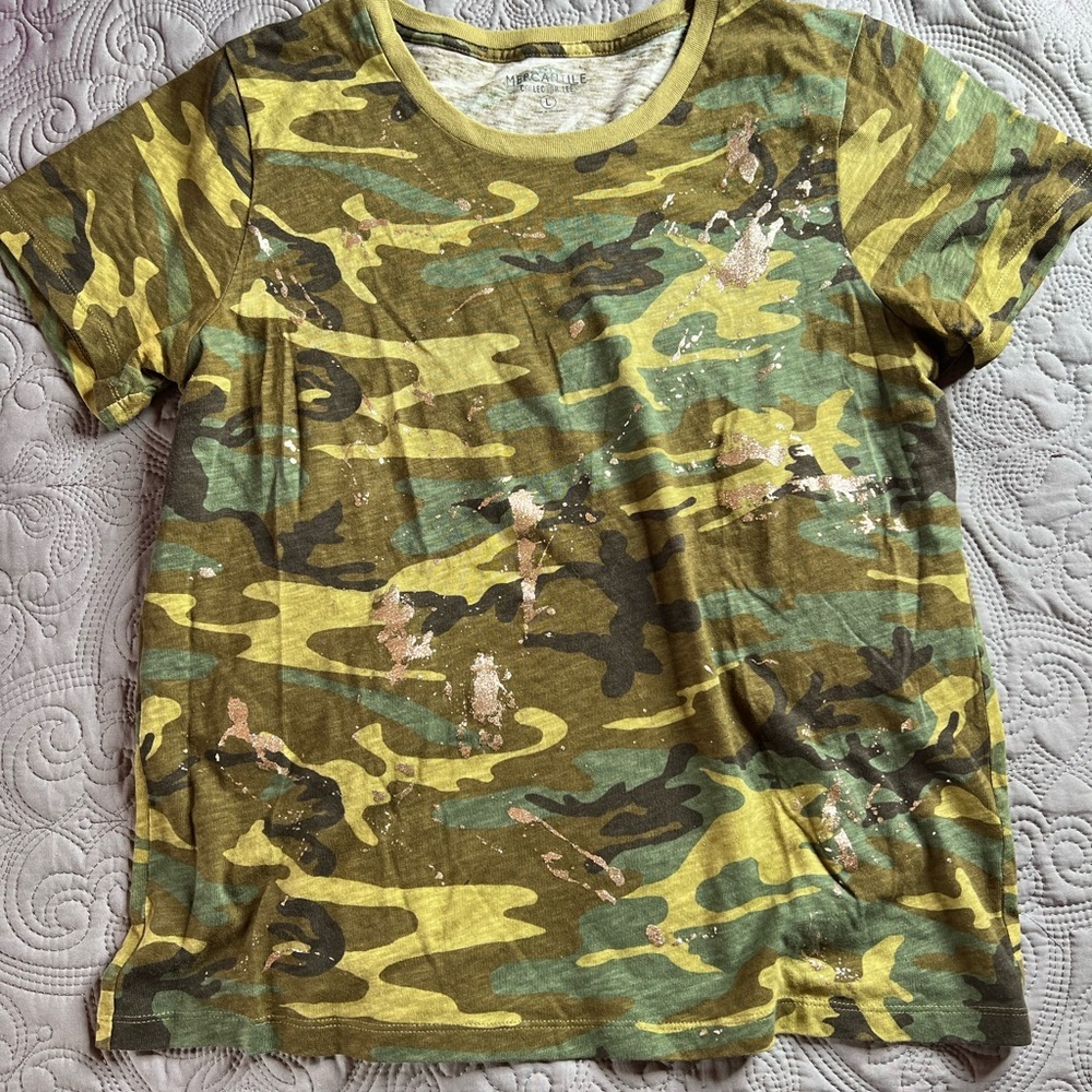 J Crew camo t shirt with glitter size large